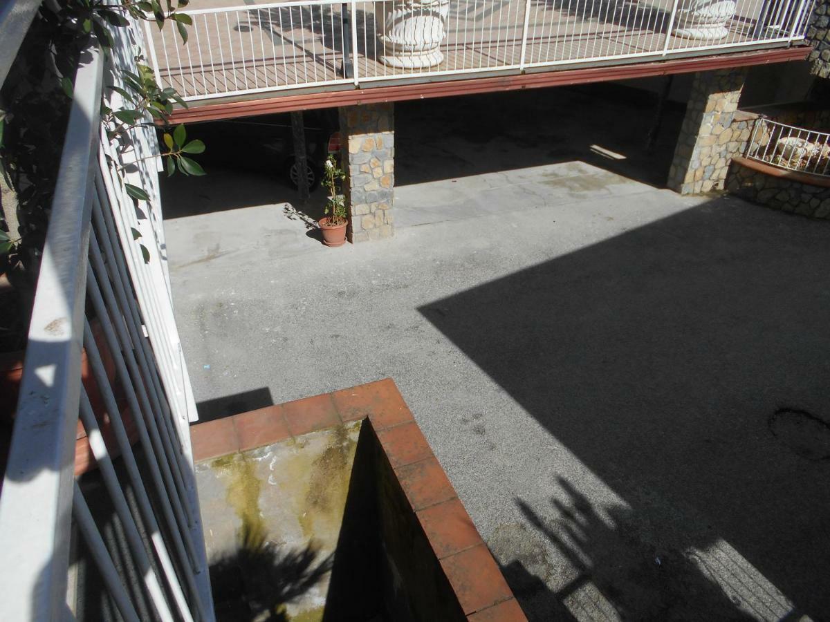 Appartamento Mare E Monti Pimonte Bagian luar foto