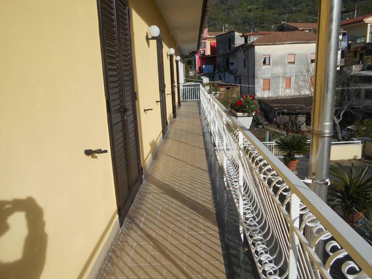 Appartamento Mare E Monti Pimonte Bagian luar foto